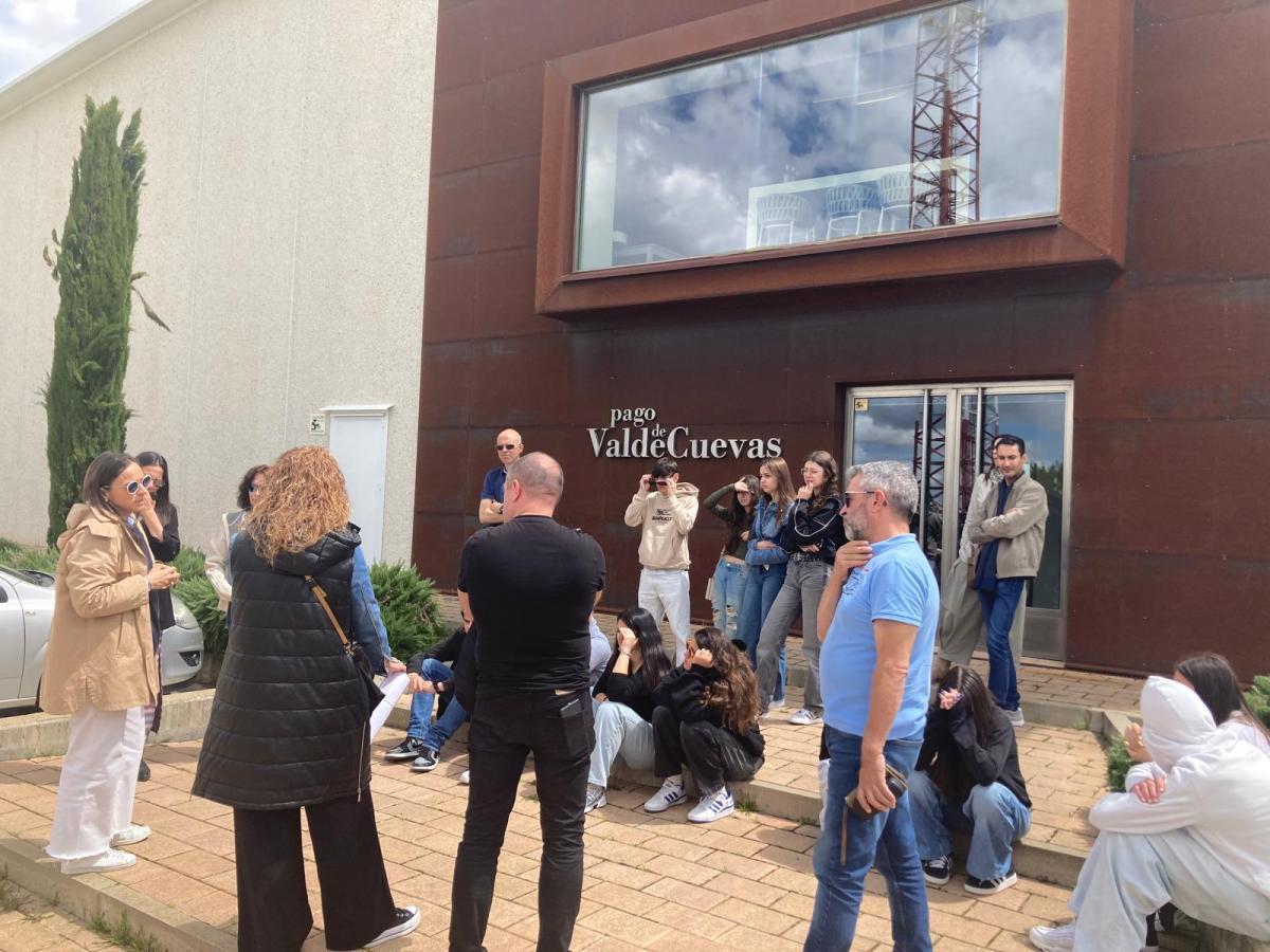 Imagem-WhatsApp-2025-05-14-às-12.12.29 f5ba0718