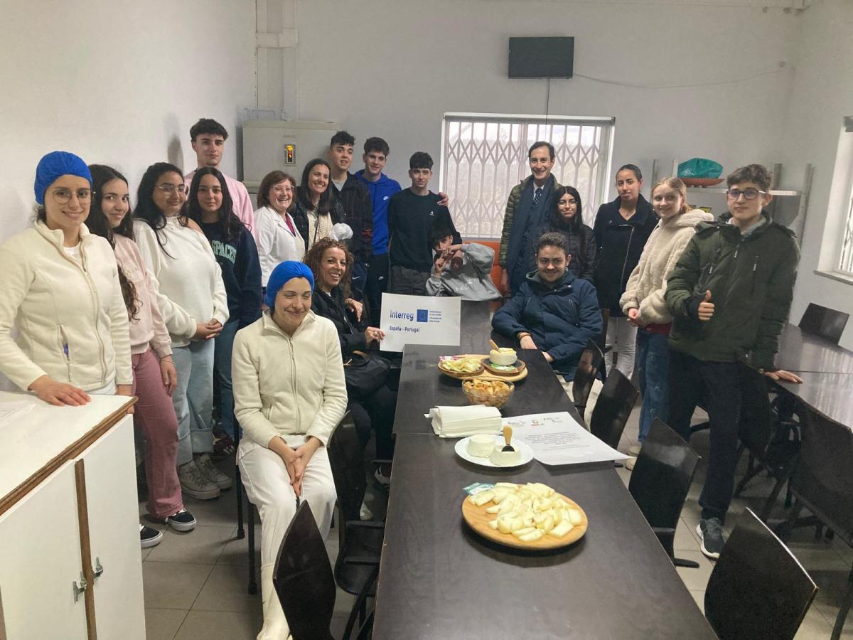 WhatsApp Image 2025-04-03 at 16.13.05